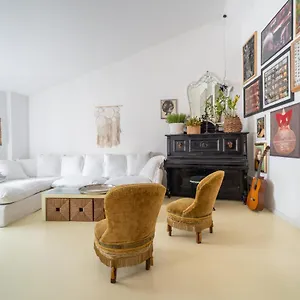 https://casa-tiramisu.italymilanhotels.net